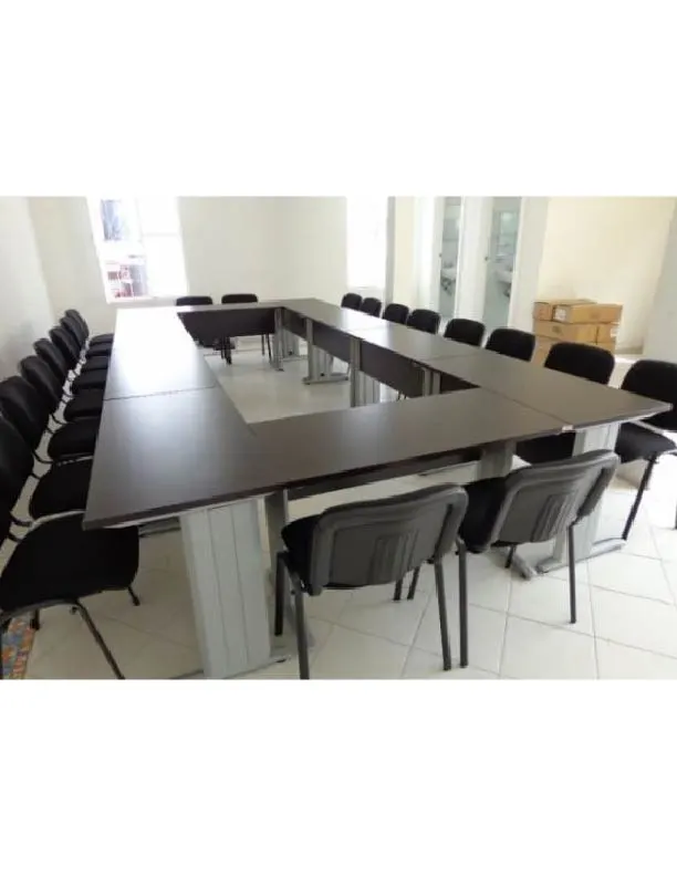 MESA DE JUNTA PATA MIA